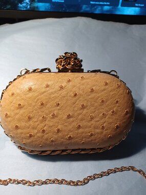 LeVaunt - Camel Colored Hard Case